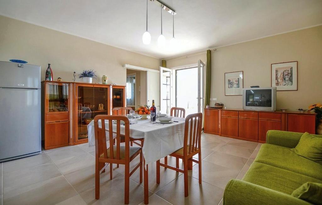 Villa Teresa Tra Il Mare E La Campagna Менфи Екстериор снимка