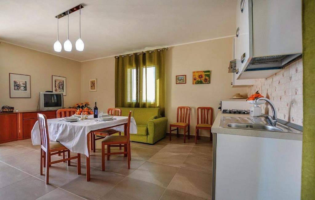 Villa Teresa Tra Il Mare E La Campagna Менфи Екстериор снимка